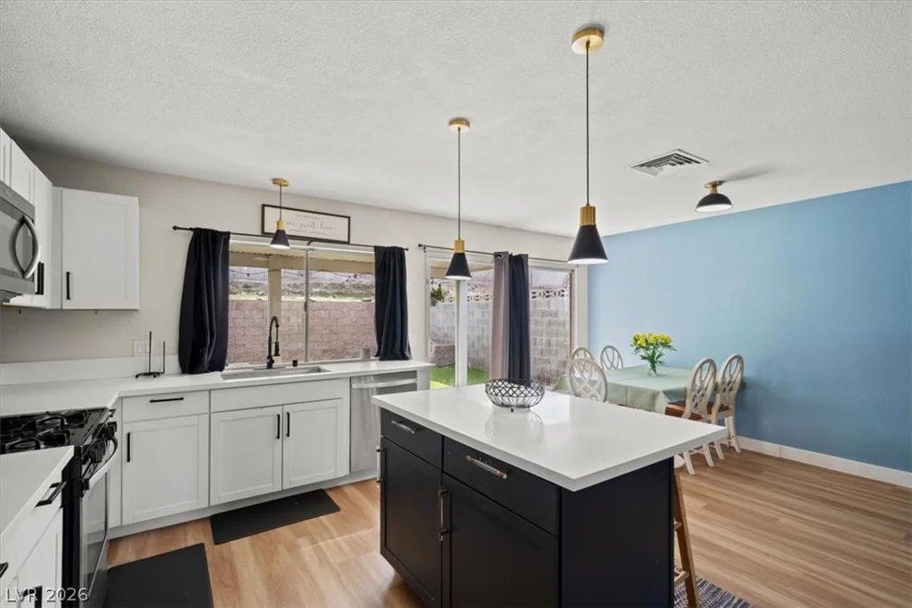 116 Glen Oak, Henderson, NV 89002