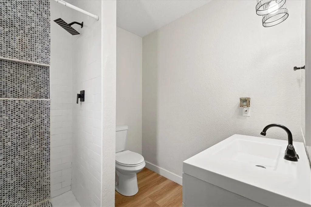 116 Glen Oak, Henderson, NV 89002