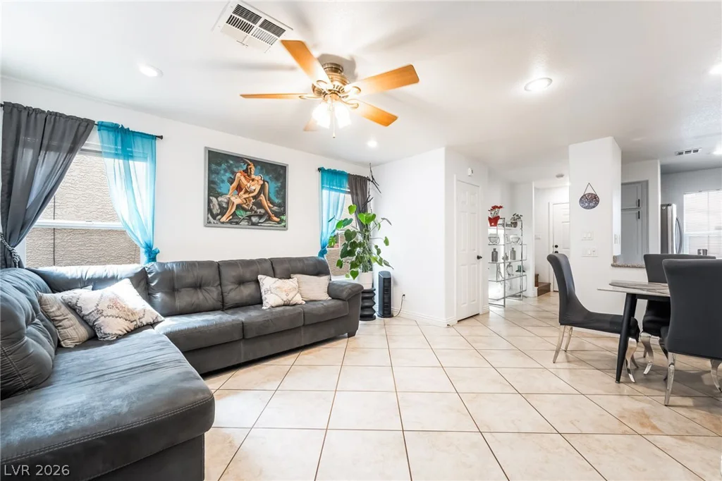 10374 Baby Bud, Las Vegas, NV 89183