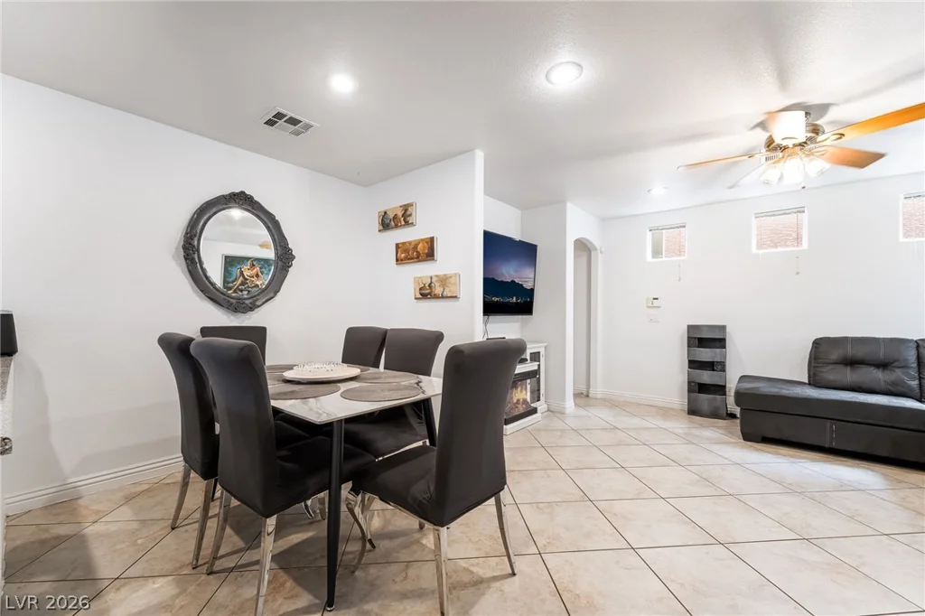 10374 Baby Bud, Las Vegas, NV 89183