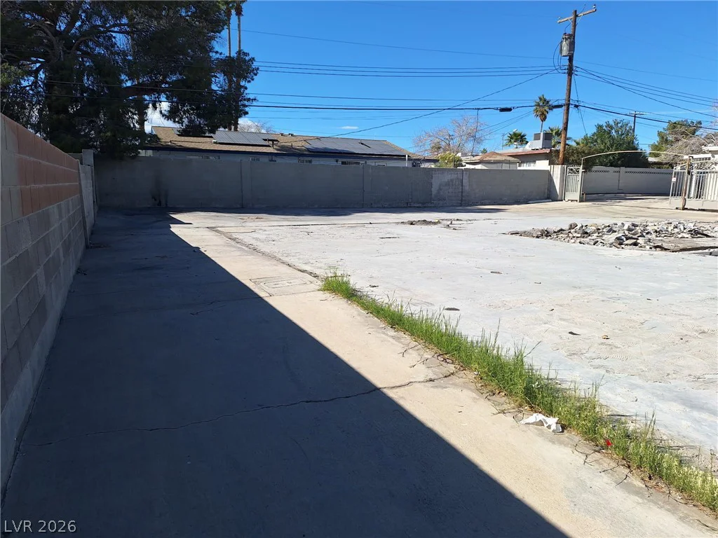 3187 Eastern, Las Vegas, NV 89169