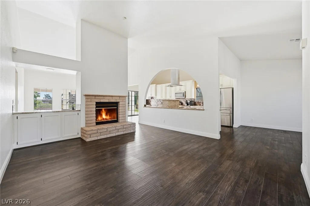 5548 Singing Hills, Las Vegas, NV 89130