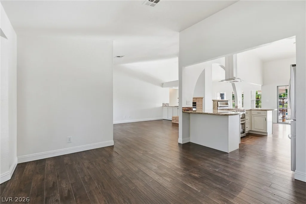 5548 Singing Hills, Las Vegas, NV 89130