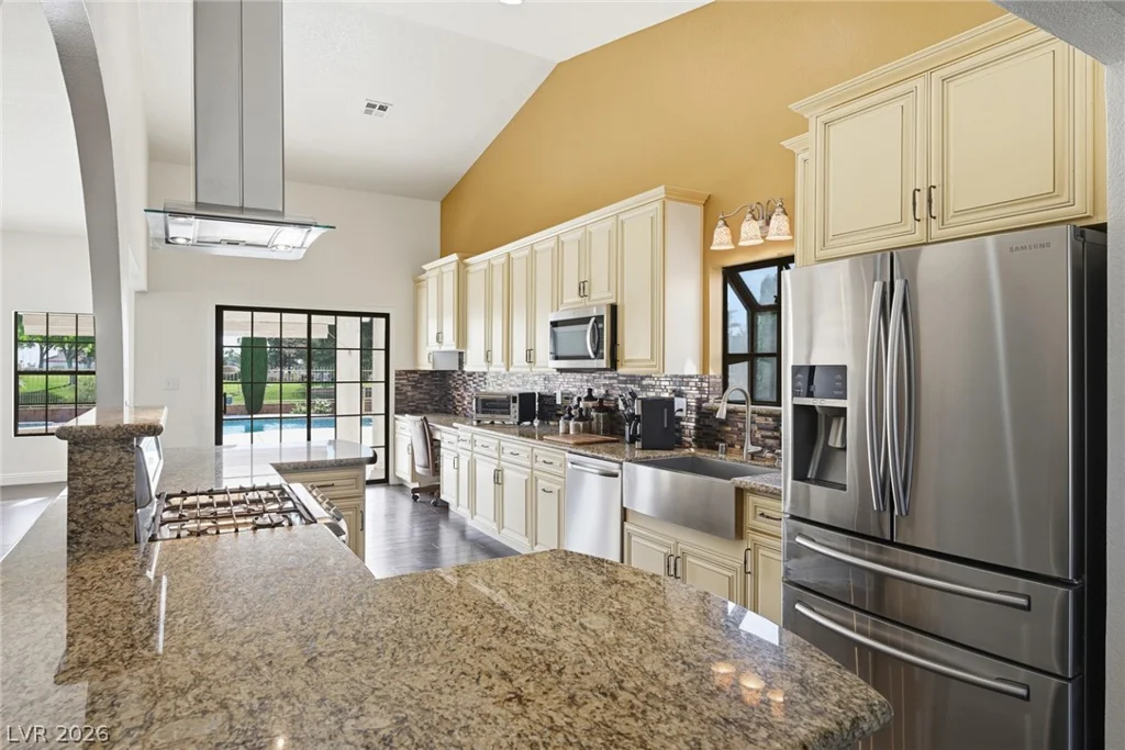 5548 Singing Hills, Las Vegas, NV 89130