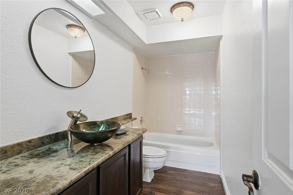5548 Singing Hills, Las Vegas, NV 89130