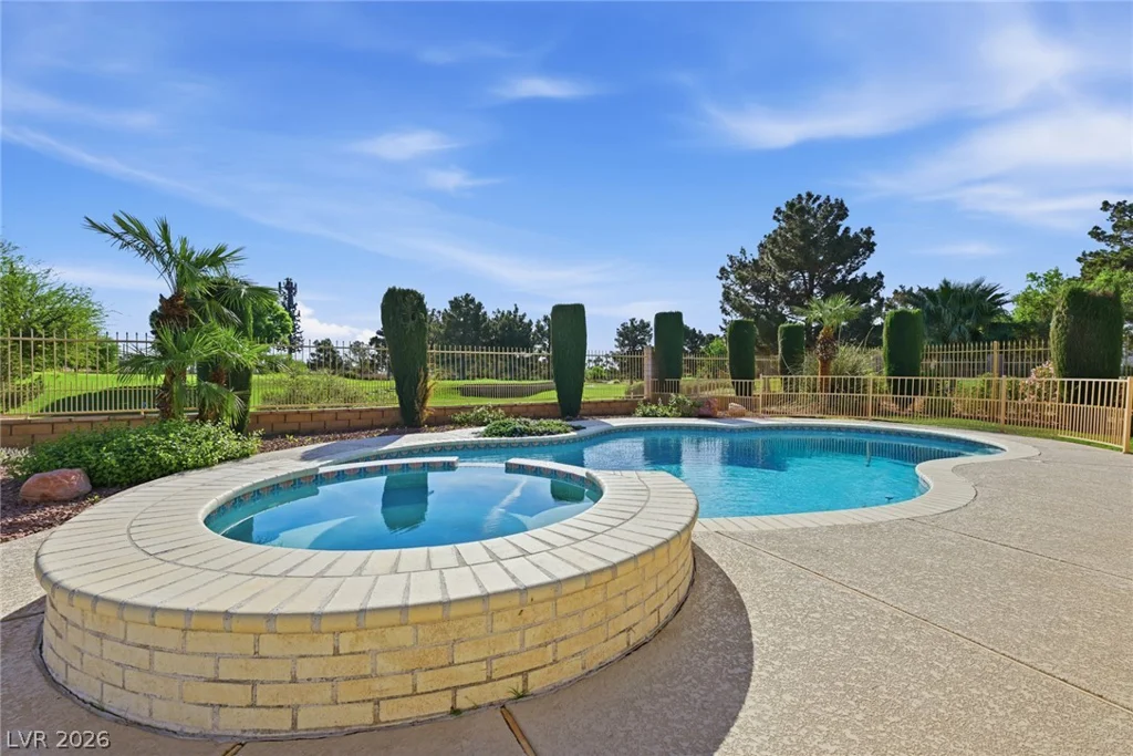 5548 Singing Hills, Las Vegas, NV 89130