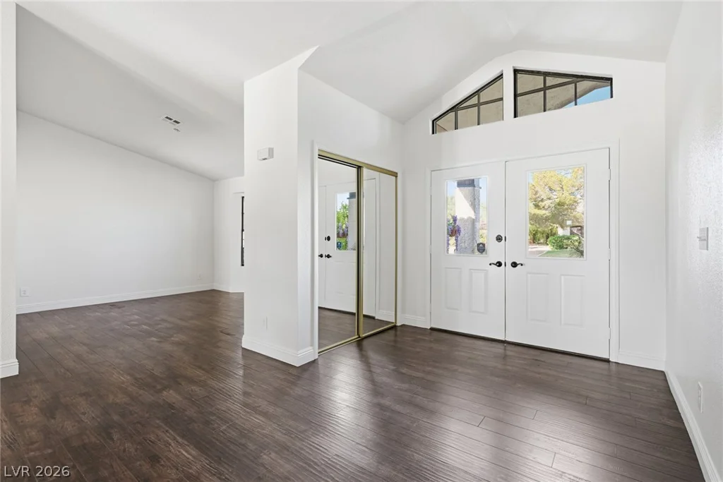 5548 Singing Hills, Las Vegas, NV 89130