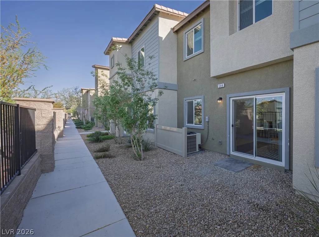544 Thistleberry, Henderson, NV 89044