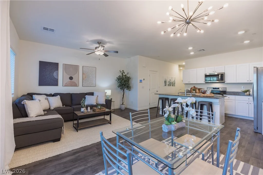544 Thistleberry, Henderson, NV 89044