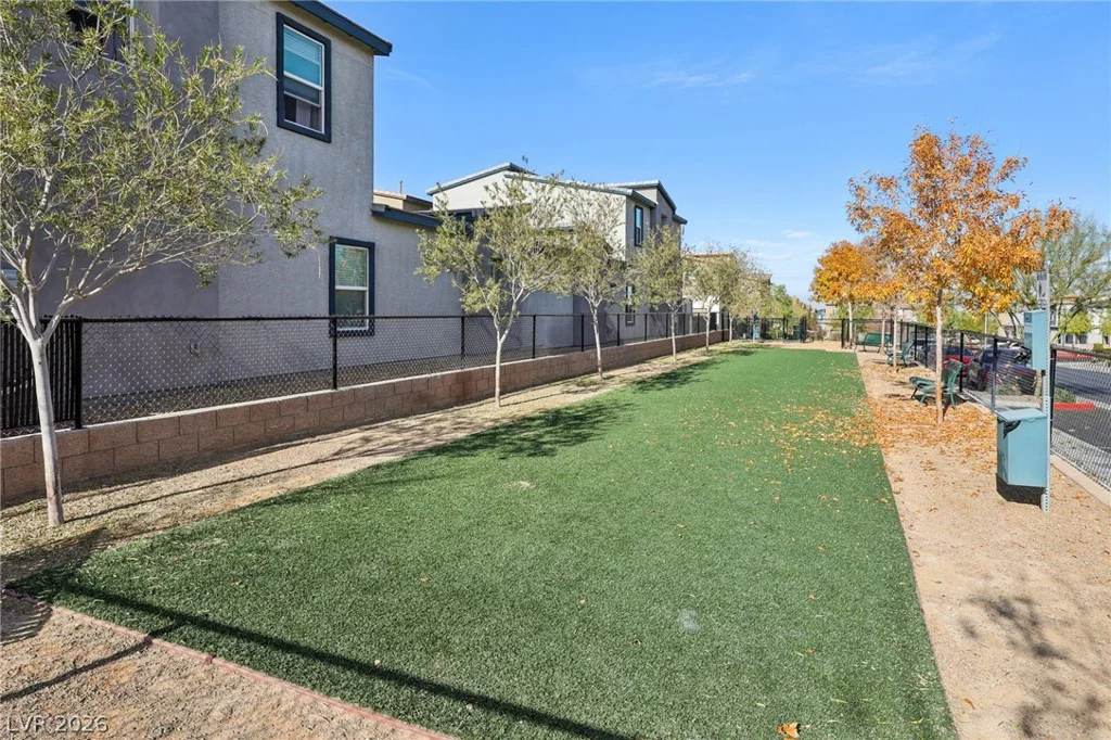 544 Thistleberry, Henderson, NV 89044
