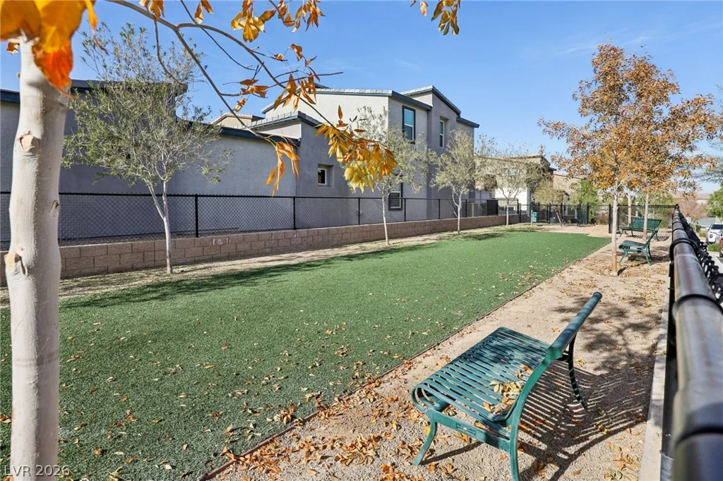544 Thistleberry, Henderson, NV 89044