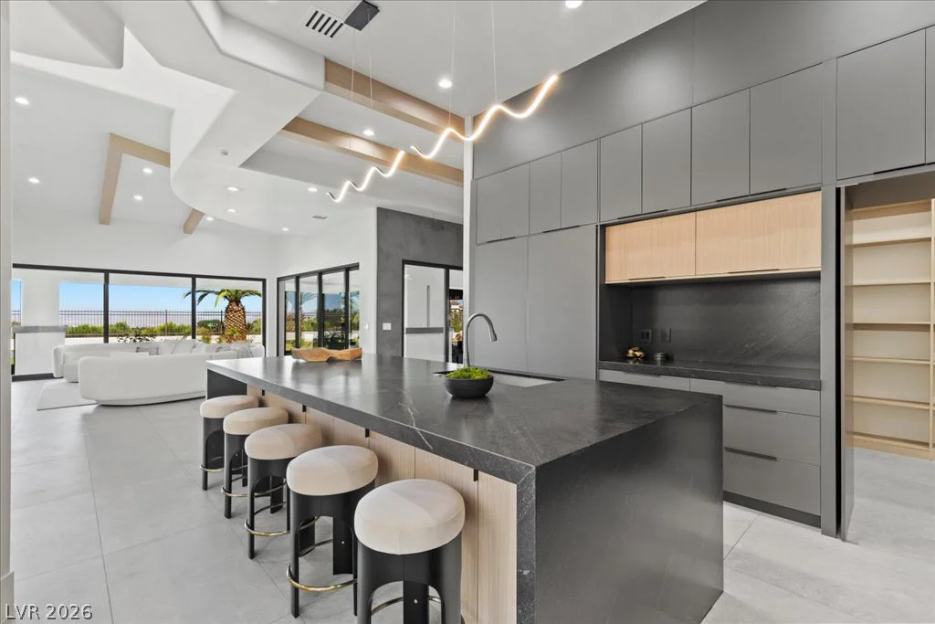9252 Tournament Canyon, Las Vegas, NV 89144
