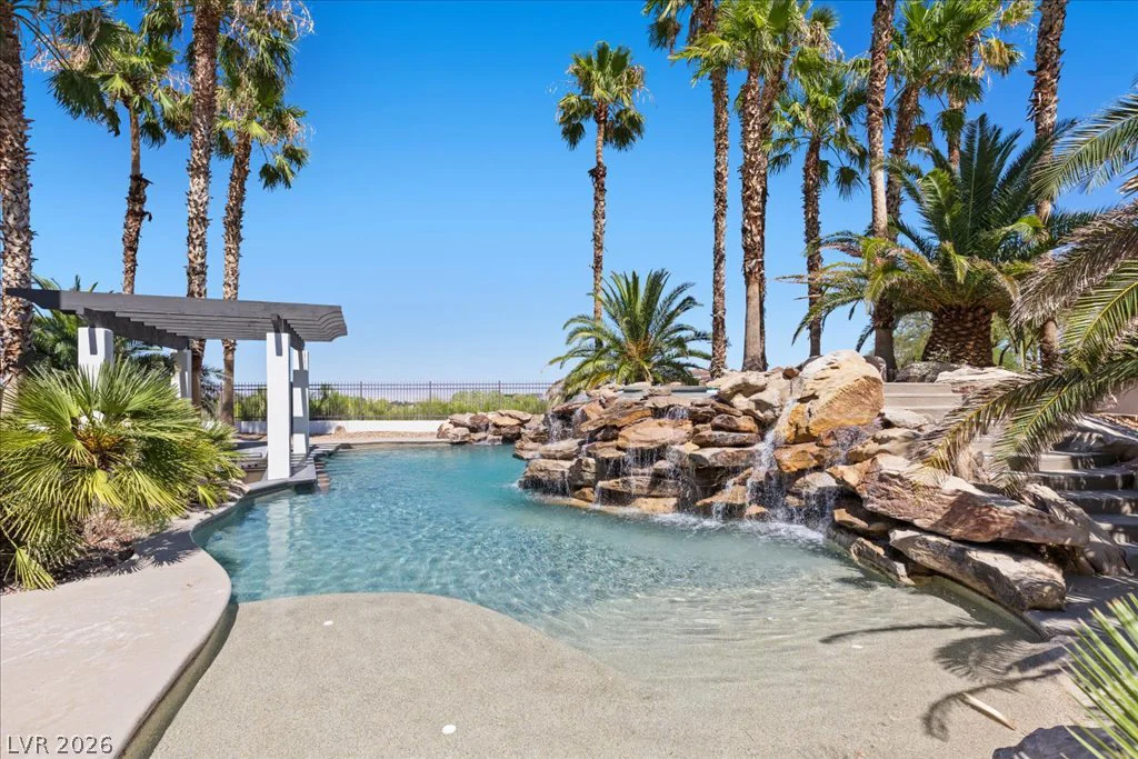 9252 Tournament Canyon, Las Vegas, NV 89144