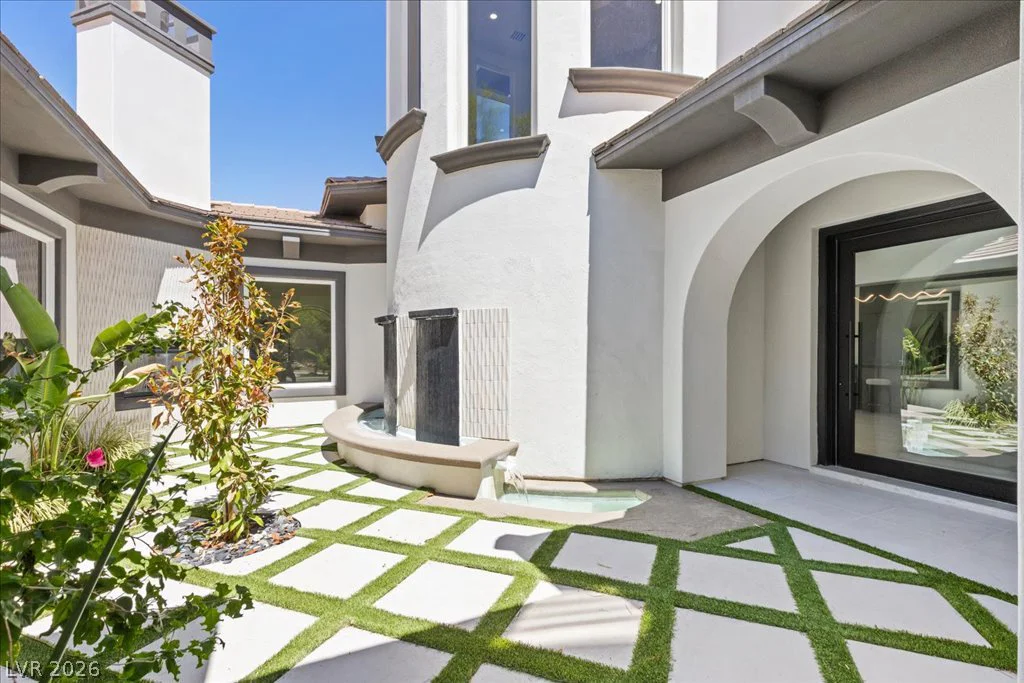 9252 Tournament Canyon, Las Vegas, NV 89144