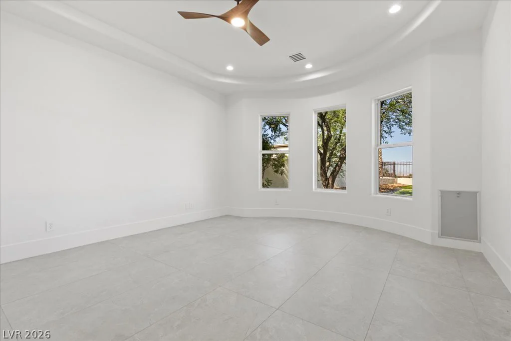 9252 Tournament Canyon, Las Vegas, NV 89144