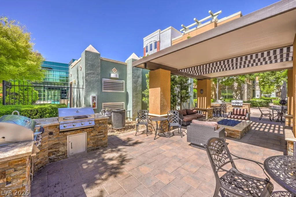 56 Serene, Las Vegas, NV 89123