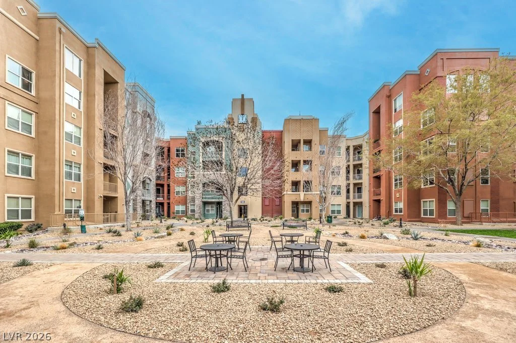 56 Serene, Las Vegas, NV 89123