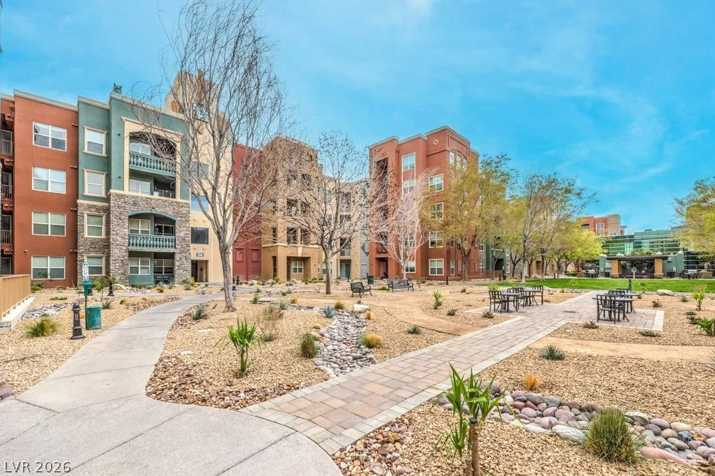 56 Serene, Las Vegas, NV 89123