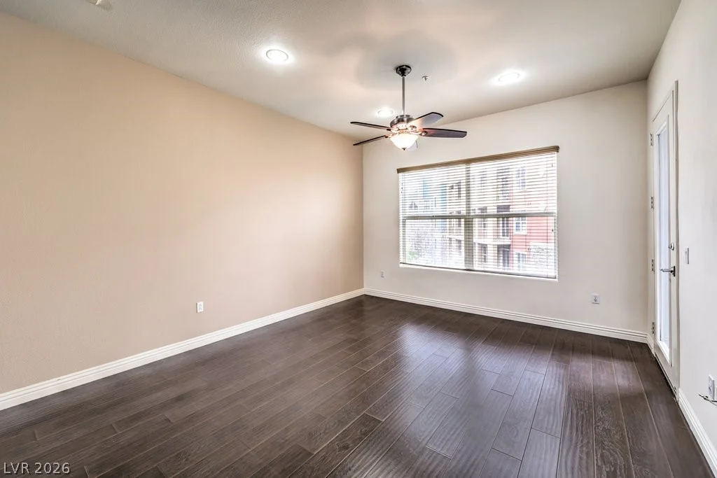 56 Serene, Las Vegas, NV 89123