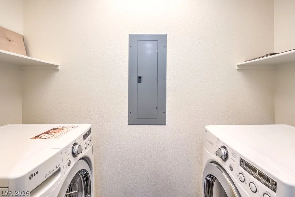 56 Serene, Las Vegas, NV 89123