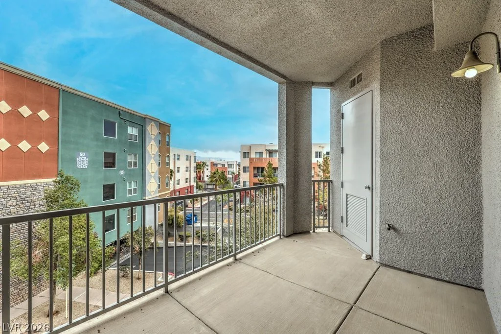 56 Serene, Las Vegas, NV 89123