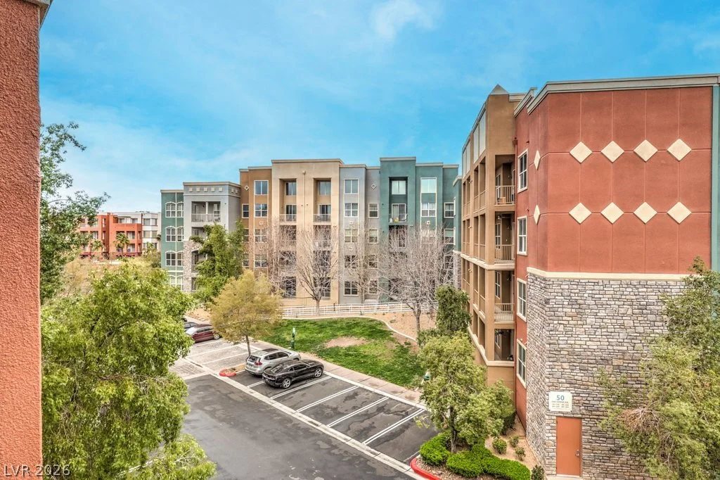 56 Serene, Las Vegas, NV 89123