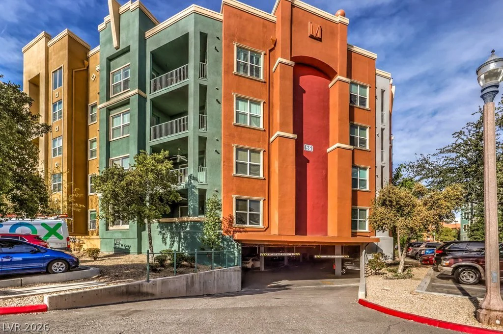 56 Serene, Las Vegas, NV 89123