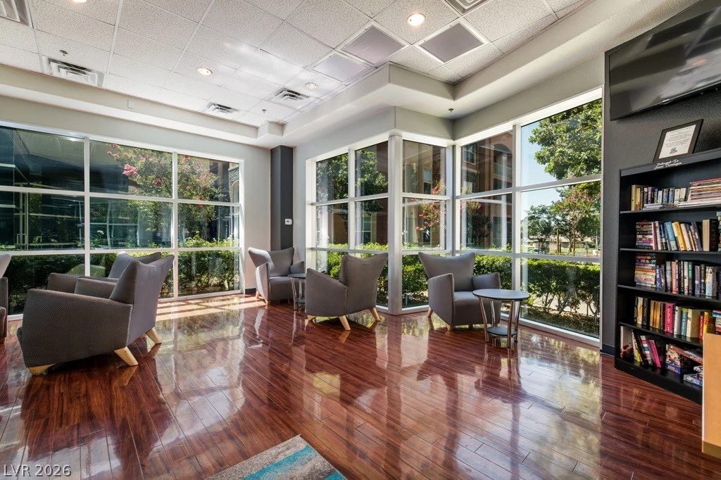 56 Serene, Las Vegas, NV 89123