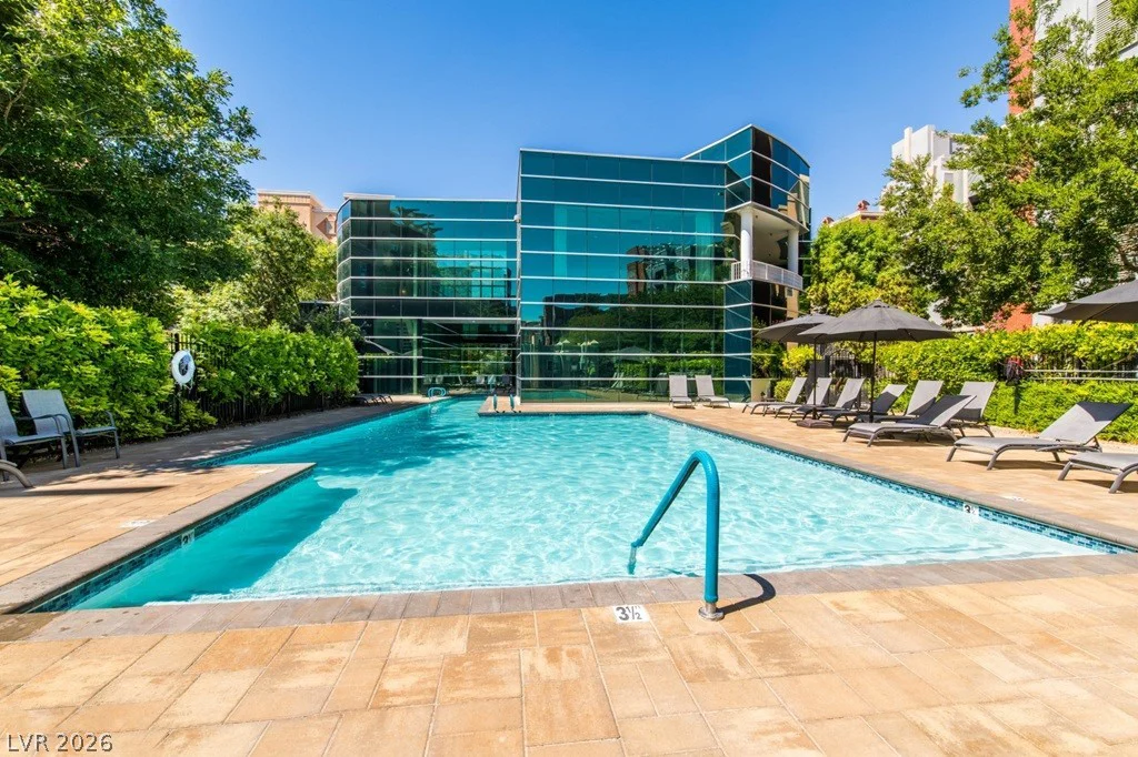 56 Serene, Las Vegas, NV 89123