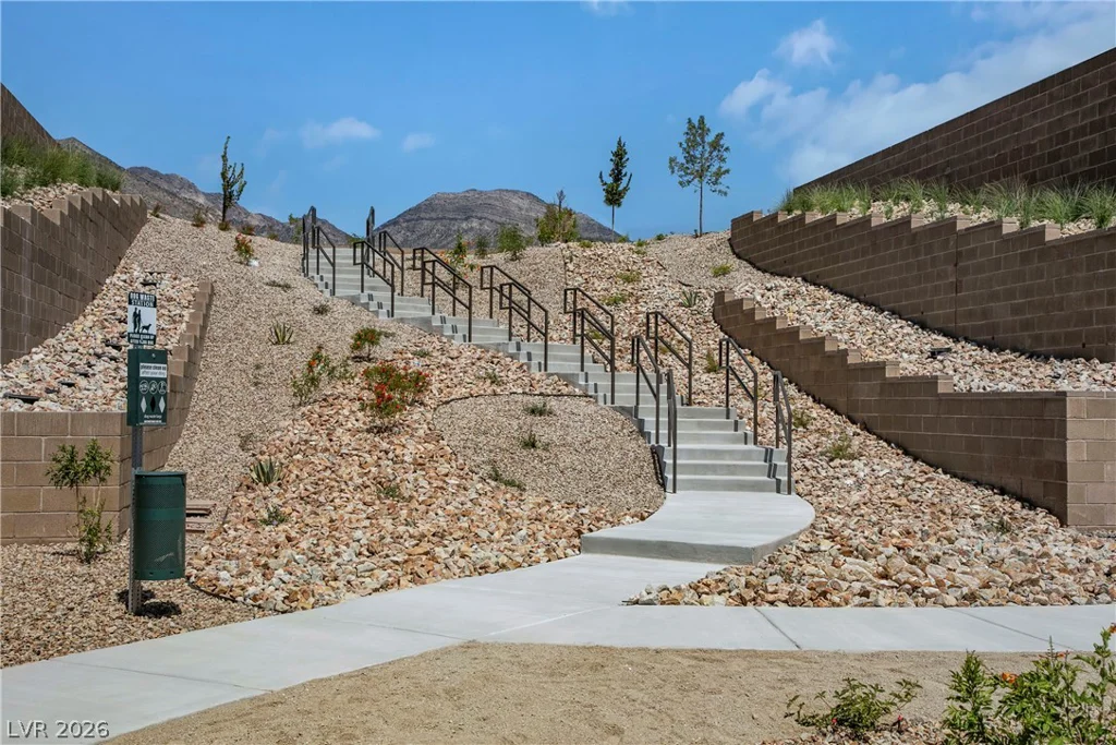 384 Rockspray, Las Vegas, NV 89138