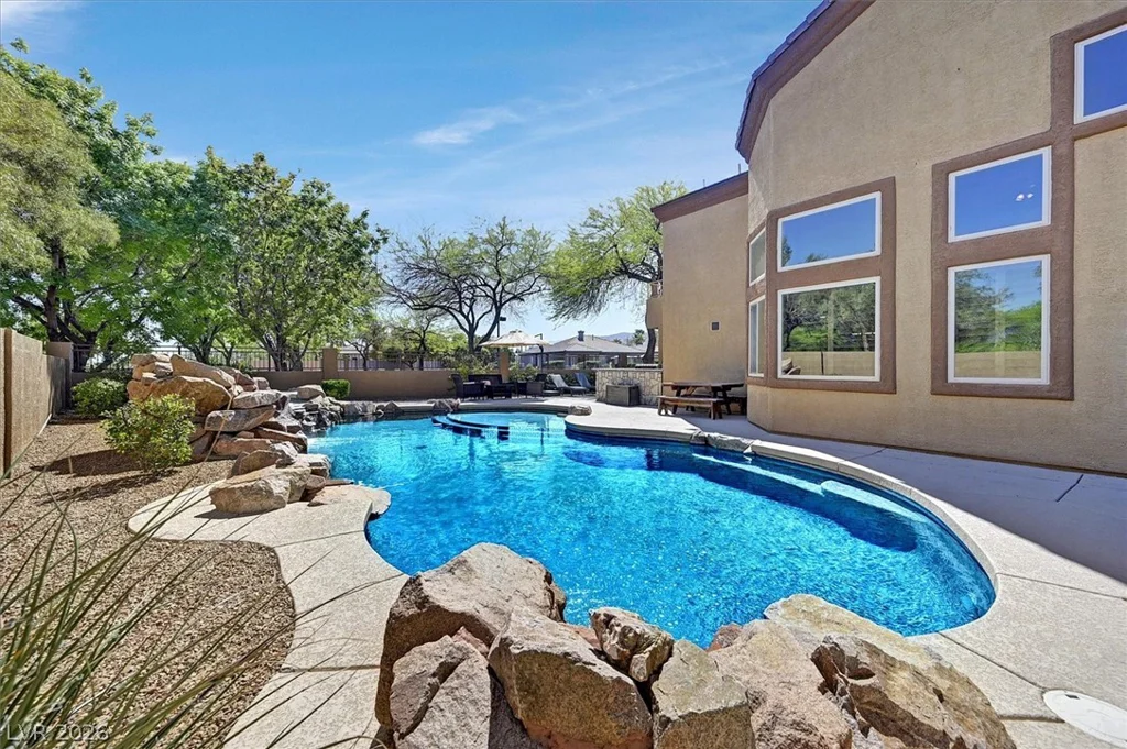 10513 Sunblower, Las Vegas, NV 89135