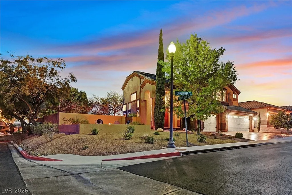 10513 Sunblower, Las Vegas, NV 89135