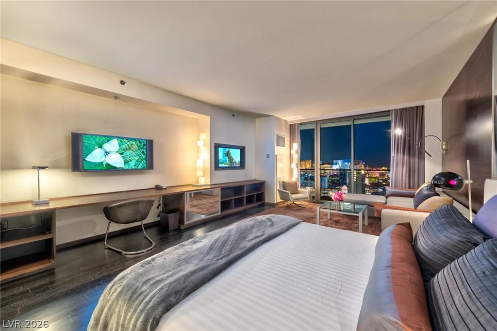 4381 Flamingo, Las Vegas, NV 89103