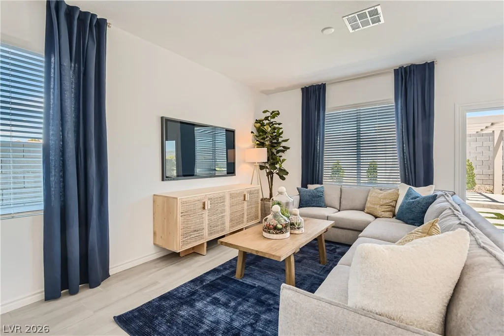 8358 Caldera Hills, Las Vegas, NV 89147