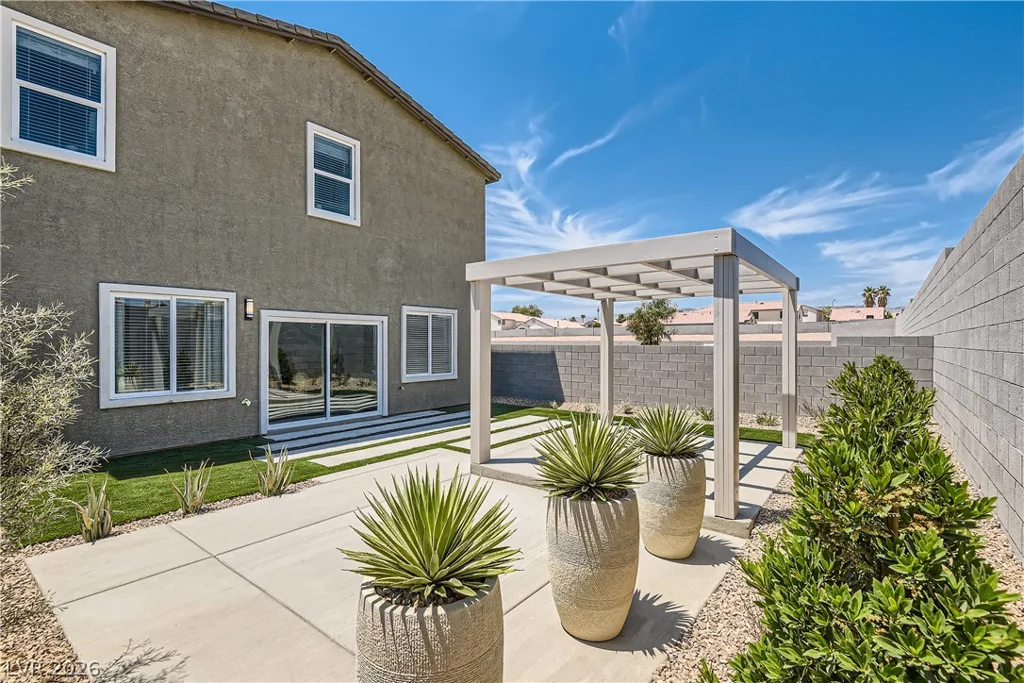 8358 Caldera Hills, Las Vegas, NV 89147
