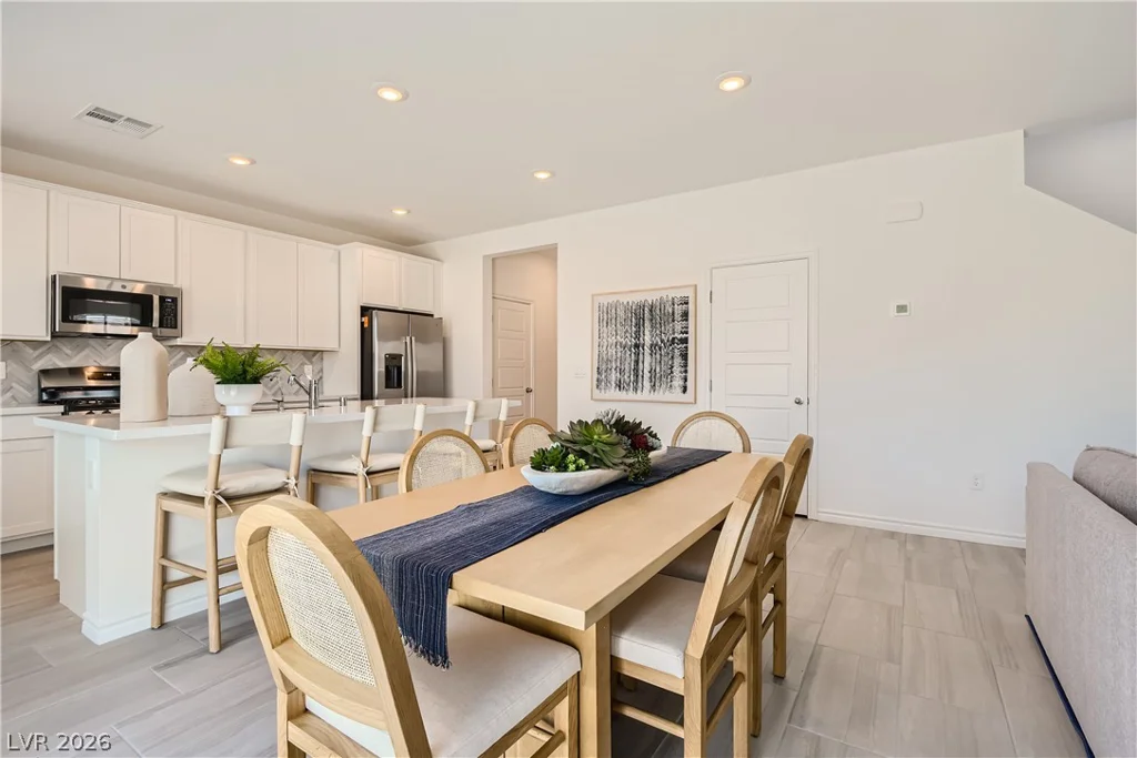 8358 Caldera Hills, Las Vegas, NV 89147