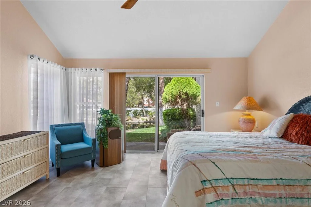 7058 Big Springs, Las Vegas, NV 89113