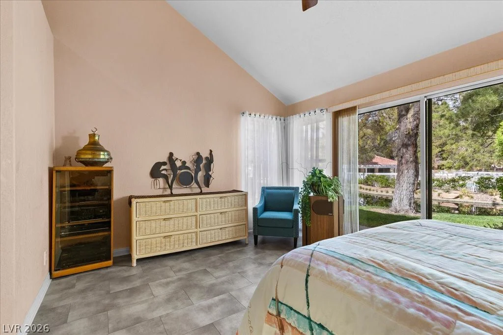 7058 Big Springs, Las Vegas, NV 89113