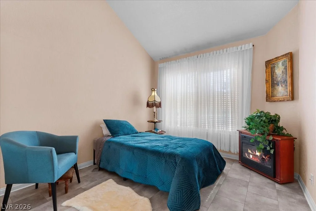 7058 Big Springs, Las Vegas, NV 89113