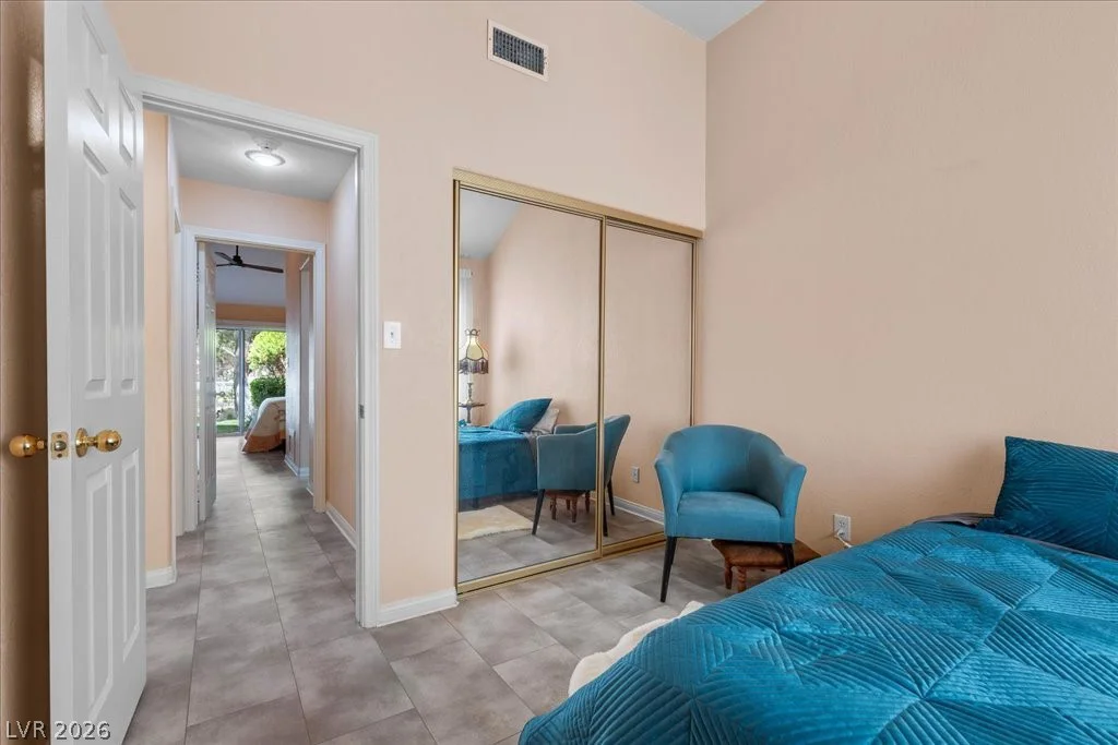 7058 Big Springs, Las Vegas, NV 89113