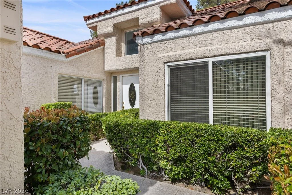 7058 Big Springs, Las Vegas, NV 89113