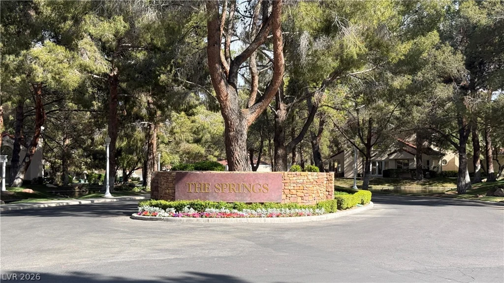 7058 Big Springs, Las Vegas, NV 89113