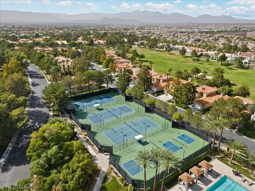 7058 Big Springs, Las Vegas, NV 89113