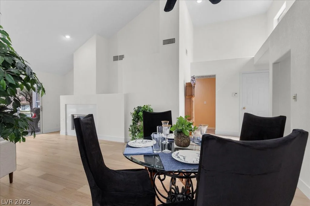 7058 Big Springs, Las Vegas, NV 89113