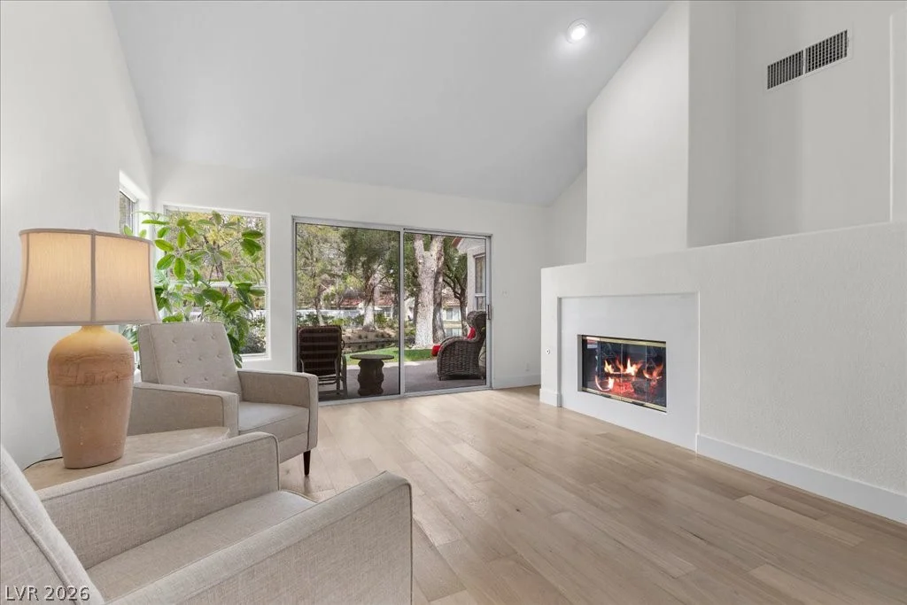 7058 Big Springs, Las Vegas, NV 89113