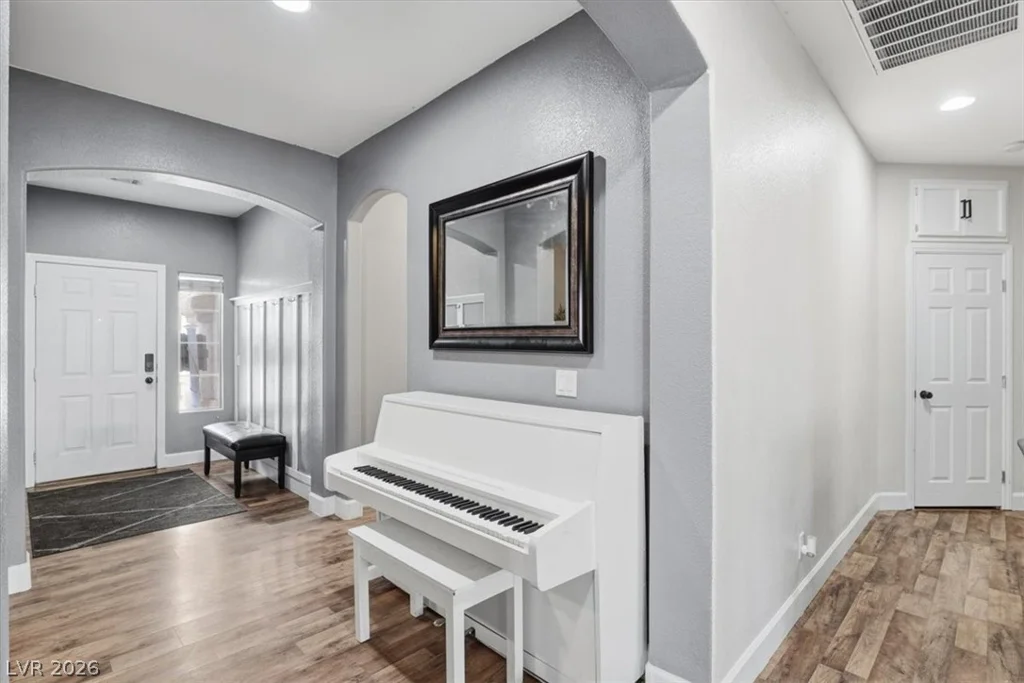 8641 Vivid Violet, Las Vegas, NV 89143