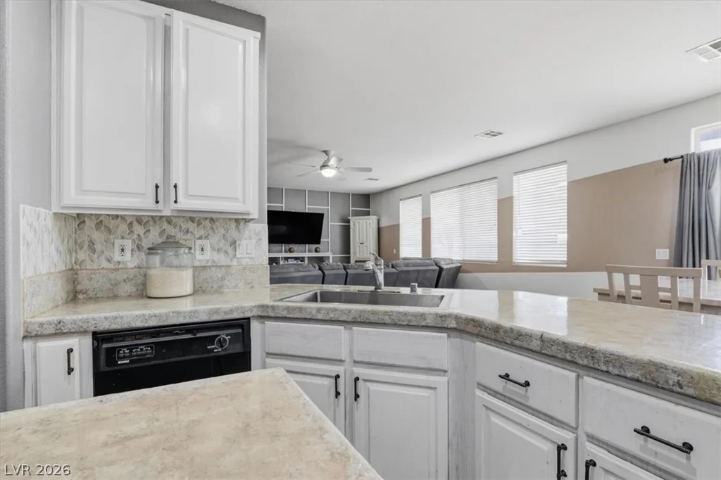 8641 Vivid Violet, Las Vegas, NV 89143