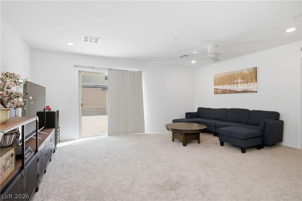 10464 Rose Palisade, Las Vegas, NV 89141