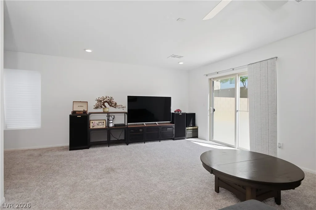 10464 Rose Palisade, Las Vegas, NV 89141