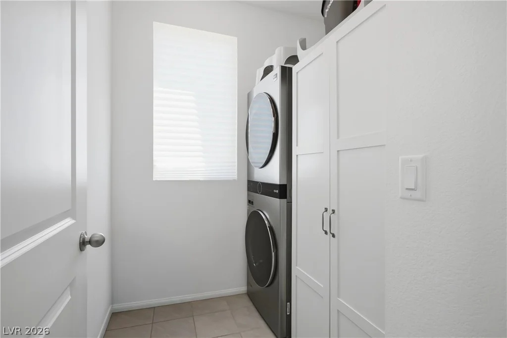 10464 Rose Palisade, Las Vegas, NV 89141